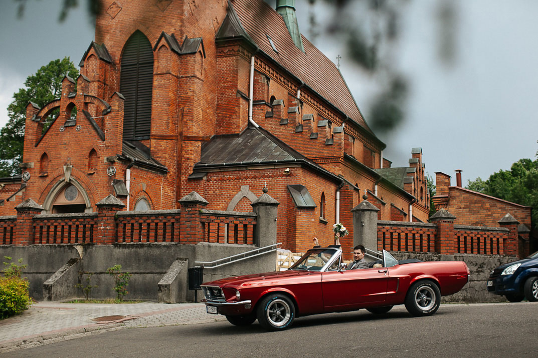 auto do ślubu Tarnów