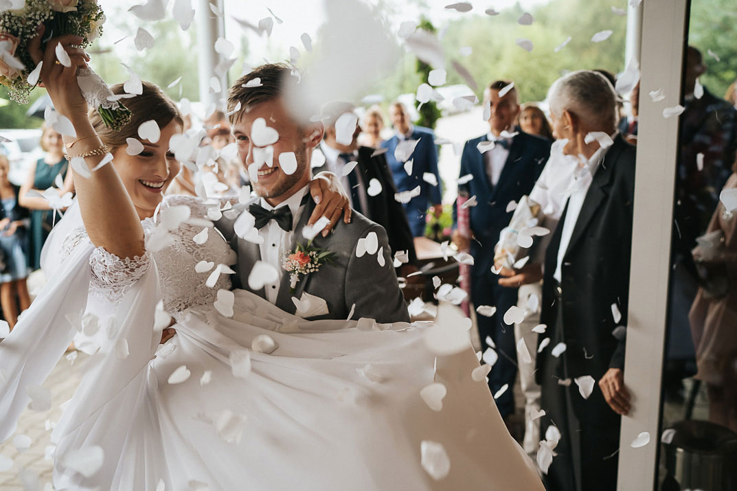 Pierwszy tanieć ślubny