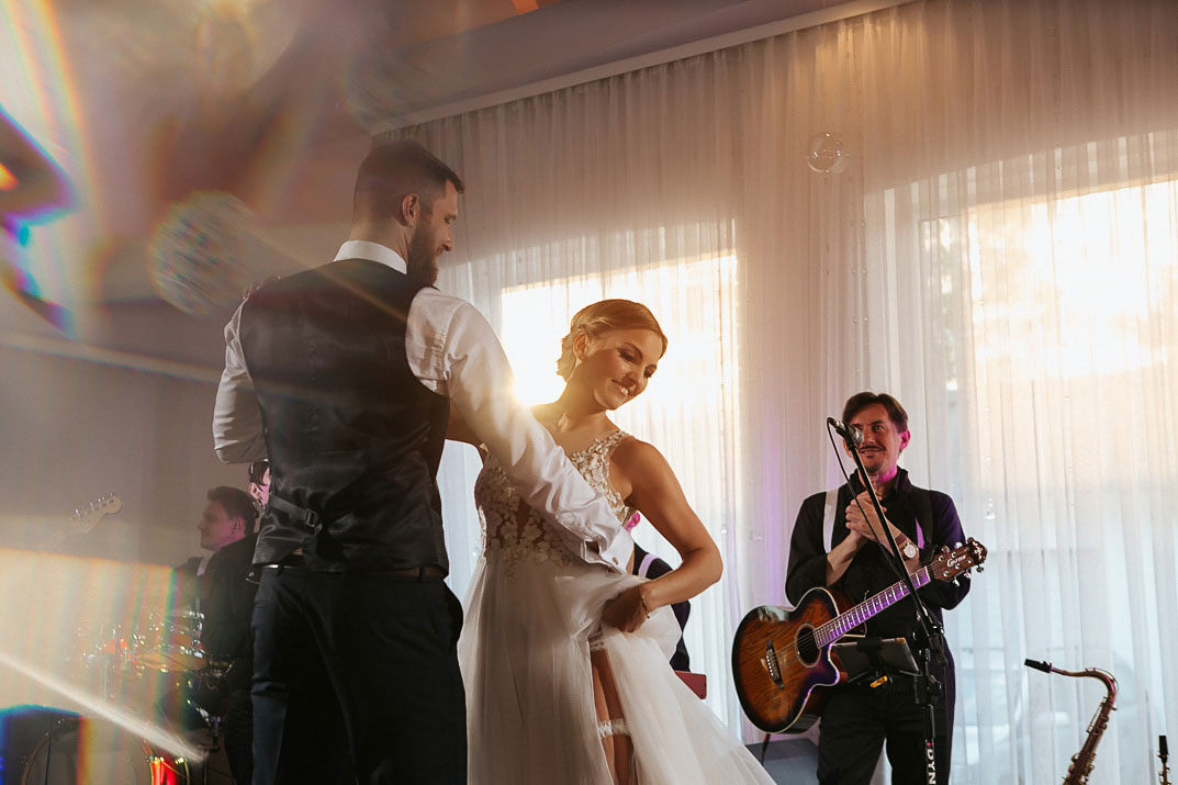 Pierwszy tanieć ślubny